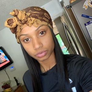 Meet your Posher, Monica